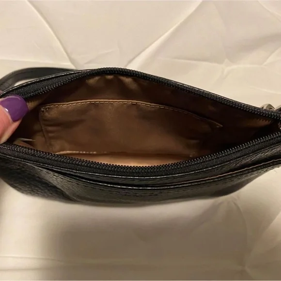 Coach wristlet - Picture 2 of 2